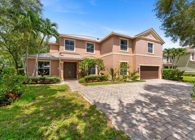 Property at 9393 Savannah Estates Dr, Lake Worth, FL 33467, 7 beds, 5 baths