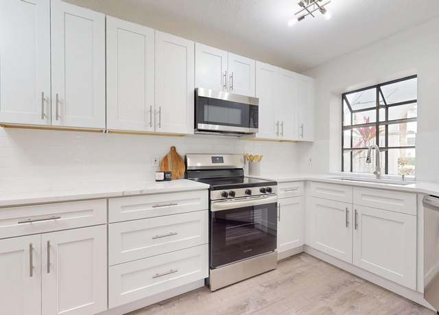 Property at 5205 Brisata Cir Unit D, Boynton Beach, FL 33437, 3 beds, 2 baths