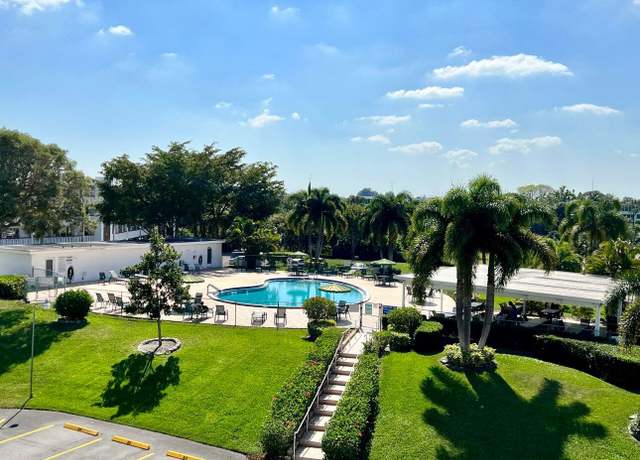 Property at 101 Greenbrier A, West Palm Beach, FL 33417, 1 bed, 2 baths