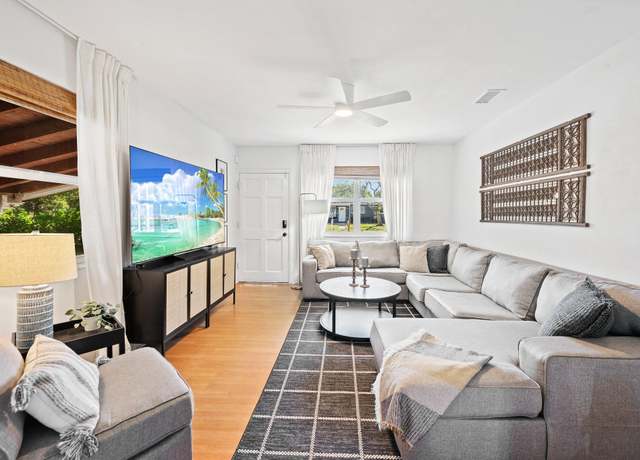 Property at 1021 S 14th Ct, Lantana, FL 33462, 3 beds, 2 baths