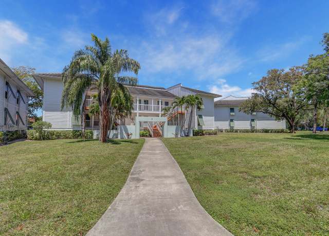 Property at 279 Cypress Point Dr, Palm Beach Gardens, FL 33418, 2 beds, 2 baths