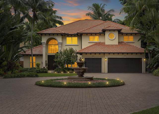 Property at 6297 Pine Dr, Lake Worth, FL 33462, 4 beds, 5 baths