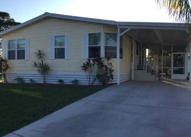 Property at 15 SE Hernando Ln, Port Saint Lucie, FL 34952, 2 beds, 2 baths