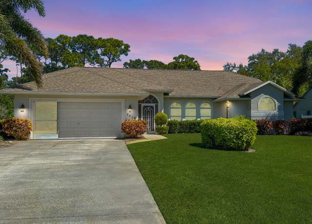 Property at 5510 Deer Run Dr, Fort Pierce, FL 34951, 4 beds, 2.5 baths