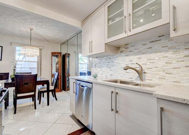 Property at 2070 Guildford D, Boca Raton, FL 33434, 2 beds, 1.5 baths