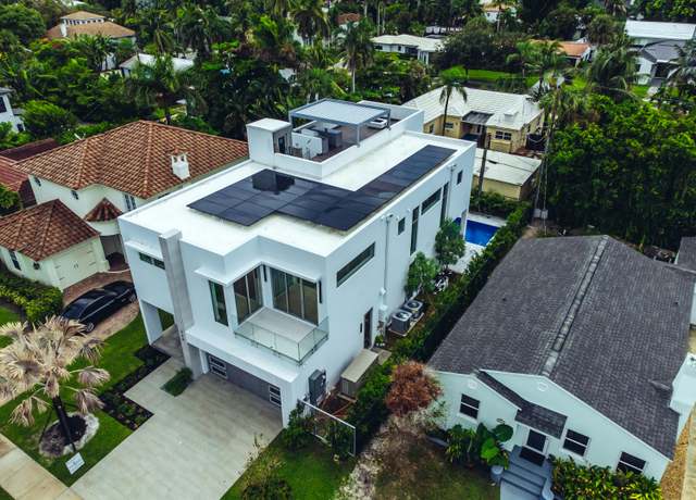 Property at 260 31st St, West Palm Beach, FL 33407, 4 beds, 4.5 baths