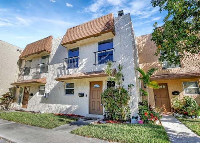 Property at 541 N Pine Island Rd #22, Plantation, FL 33324, 3 beds, 2.5 baths