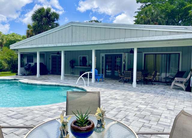 Property at 16651 96th Ter N, Jupiter, FL 33478, 3 beds, 2 baths