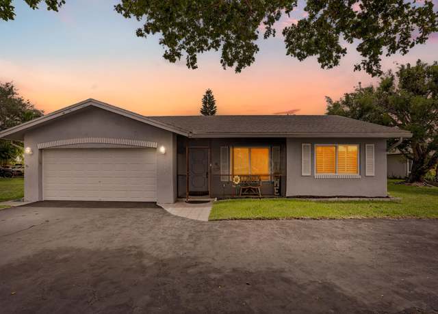 Property at 9735 NW 82nd St, Tamarac, FL 33321, 2 beds, 2 baths