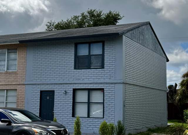 Property at 1641 W 27th St Unit D, Riviera Beach, FL 33404, 3 beds, 2 baths