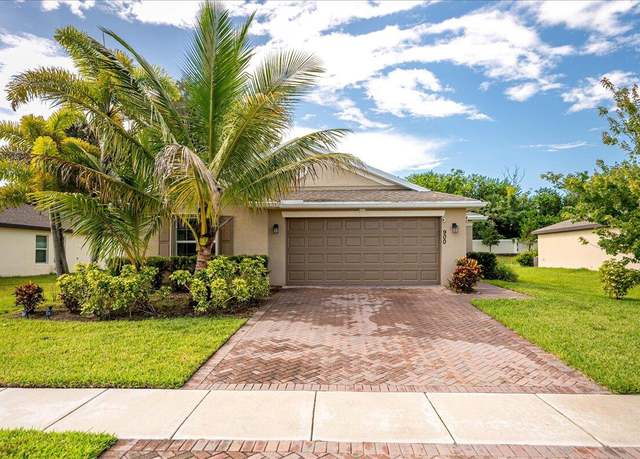 Property at 900 Bent Creek Dr, Fort Pierce, FL 34947, 3 beds, 2 baths