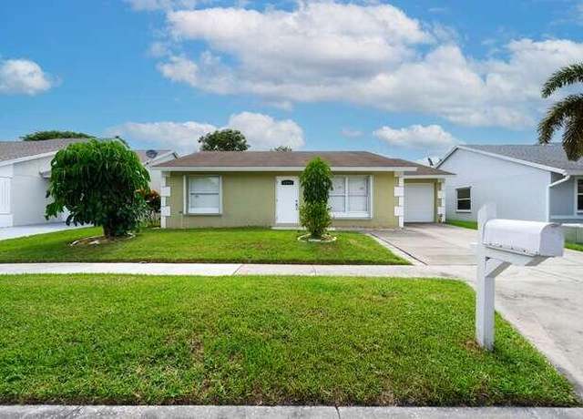 Property at 5580 Priscilla Ln, Lake Worth, FL 33463, 4 beds, 2 baths