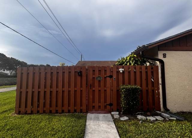 Property at 1101 Summit Place B Cir Unit B, West Palm Beach, FL 33415, 3 beds, 2 baths