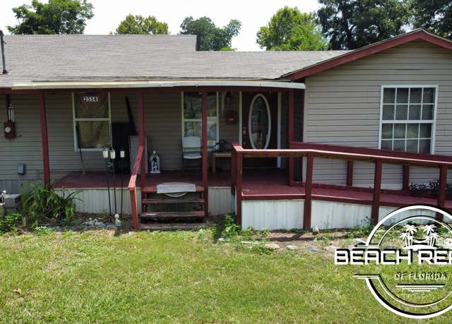 Property at 25541 NE Pennington St, Blountstown, FL 32424, 3 beds, 2 baths
