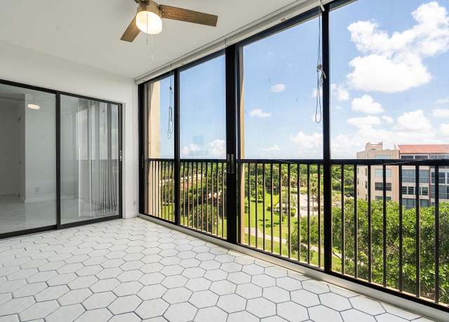 Property at 14475 Strathmore Ln #707, Delray Beach, FL 33446, 2 beds, 2 baths