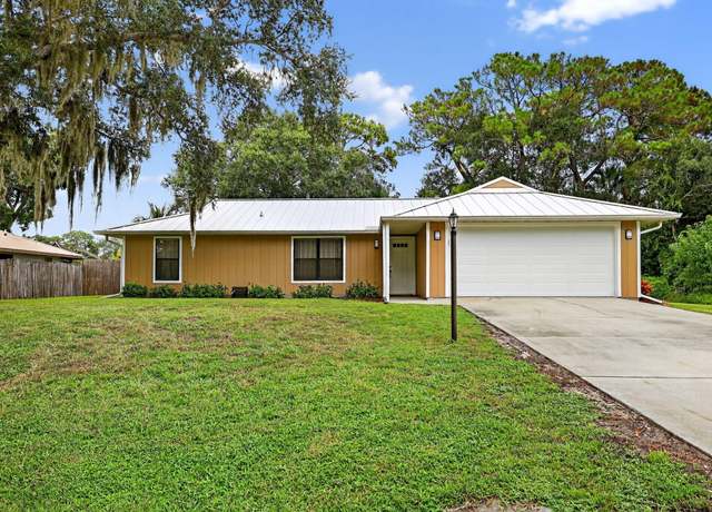 Property at 7902 Fort Walton Ave, Fort Pierce, FL 34951, 3 beds, 2 baths
