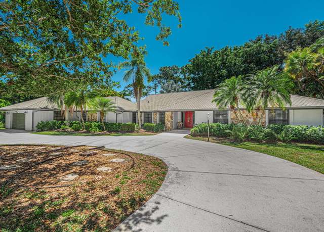 Property at 3612 SW Mashie Ct, Palm City, FL 34990, 4 beds, 3.5 baths