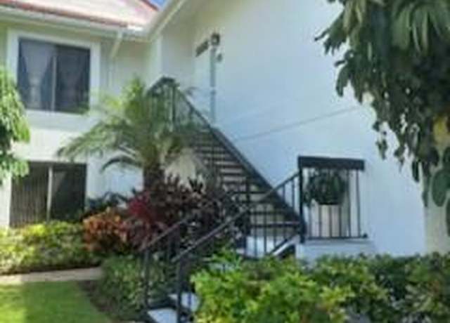 Property at 19297 Sabal Lake Dr, Boca Raton, FL 33434, 1 bed, 1.5 baths