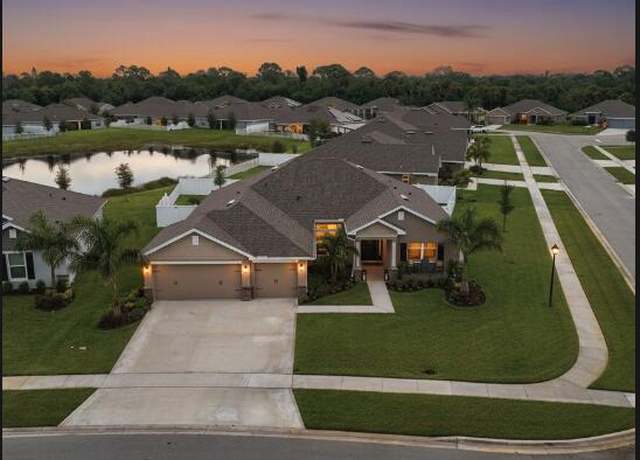Property at 8652 Waterstone Blvd, Fort Pierce, FL 34951, 4 beds, 3 baths