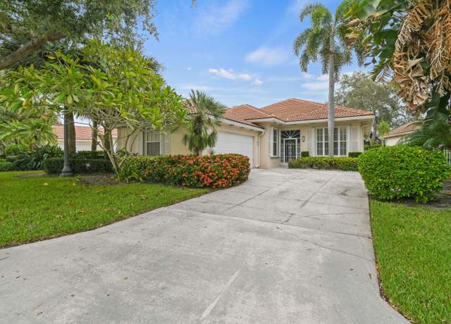 Property at 424 Kelsey Park Dr, Palm Beach Gardens, FL 33410, 3 beds, 2 baths