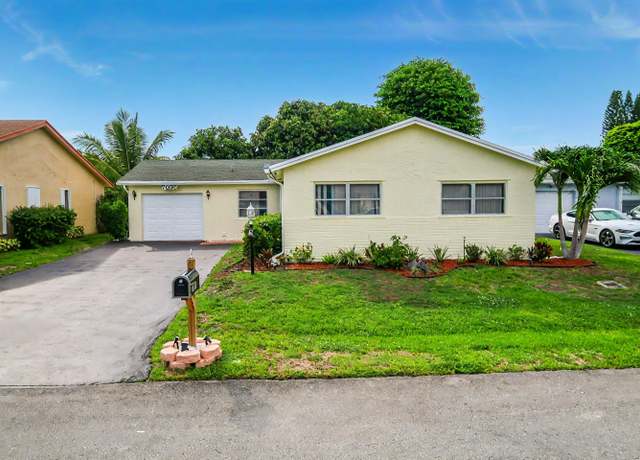 Property at 7095 Pine Bluff Dr, Lake Worth, FL 33467, 3 beds, 2 baths