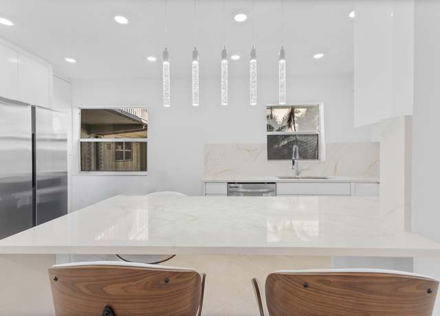 Property at 160 Brittany D, Delray Beach, FL 33446, 2 beds, 2 baths