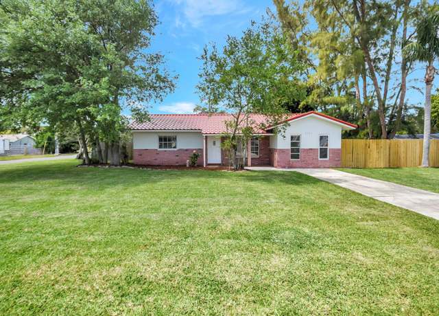 Property at 1103 NW 7th Ct, Boynton Beach, FL 33426, 3 beds, 2 baths