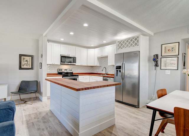 Property at 78 Saxony B, Delray Beach, FL 33446, 1 bed, 1.5 baths