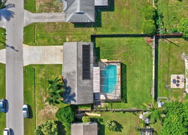 Property at 1852 SW Hampshire Ln, Port Saint Lucie, FL 34953, 3 beds, 2 baths