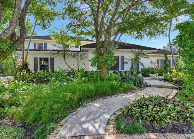Property at 284 Florenada Ter, Boca Raton, FL 33486, 4 beds, 2.5 baths