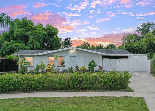 Property at 120 Banyan Dr, Port Saint Lucie, FL 34952, 2 beds, 1.5 baths