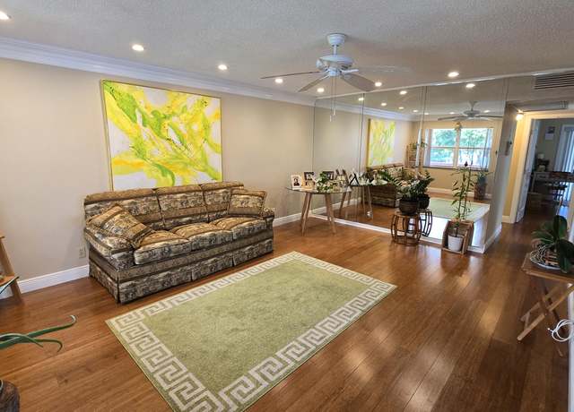 Property at 272 Northampton N, West Palm Beach, FL 33417, 2 beds, 1.5 baths