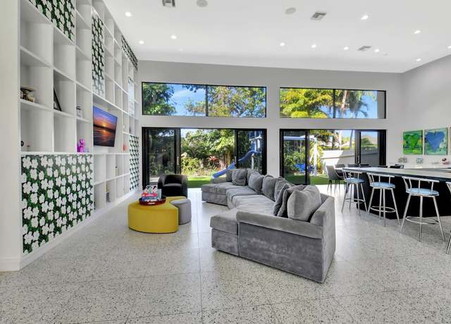 Property at 2467 NW 62nd St, Boca Raton, FL 33496, 6 beds, 6 baths