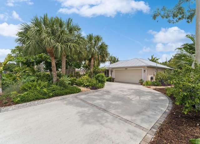 Property at 4419 SE Tall Pines Ave, Stuart, FL 34997, 3 beds, 2 baths