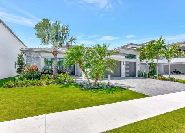 Property at 20433 River Run Ln, Boca Raton, FL 33434, 4 beds, 4.5 baths