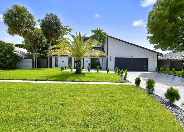 Property at 43 Oregon Ln, Boca Raton, FL 33487, 6 beds, 4 baths