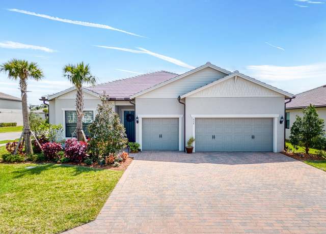 Property at 628 SE Boboli Way, Port Saint Lucie, FL 34984, 3 beds, 2.5 baths