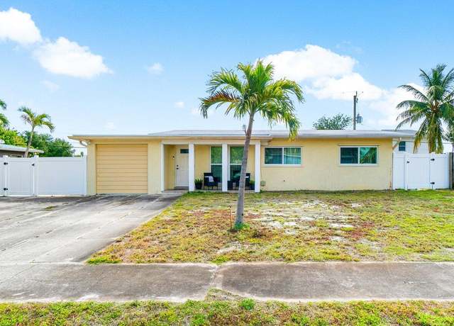 Property at 814 S 10th St, Lantana, FL 33462, 3 beds, 2 baths