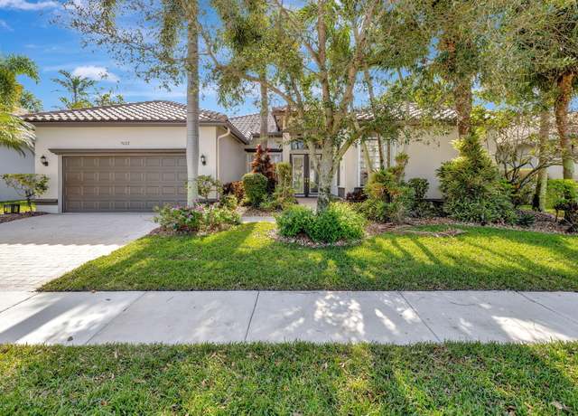 Property at 9622 Bergamo St, Lake Worth, FL 33467, 3 beds, 2 baths