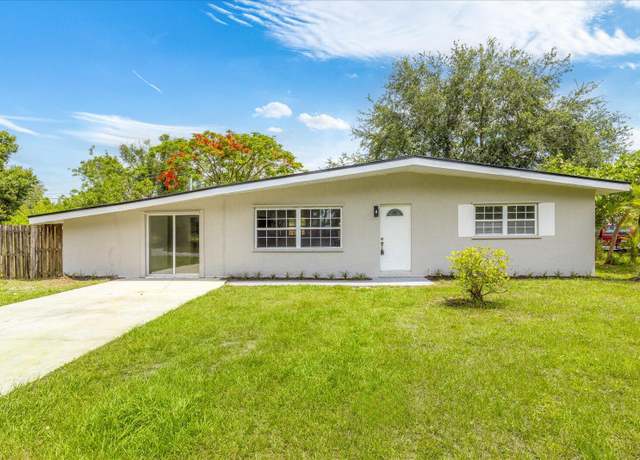 Property at 7802 Miramar Ave, Fort Pierce, FL 34951, 3 beds, 2 baths