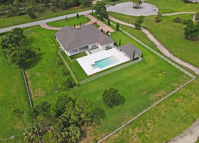 Property at 10032 Calabrese Trl, Jupiter, FL 33478, 4 beds, 3.5 baths