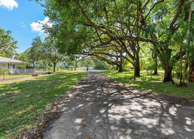 Property at 1110 NW 2nd Ave, Delray Beach, FL 33444, 3 beds, 3 baths