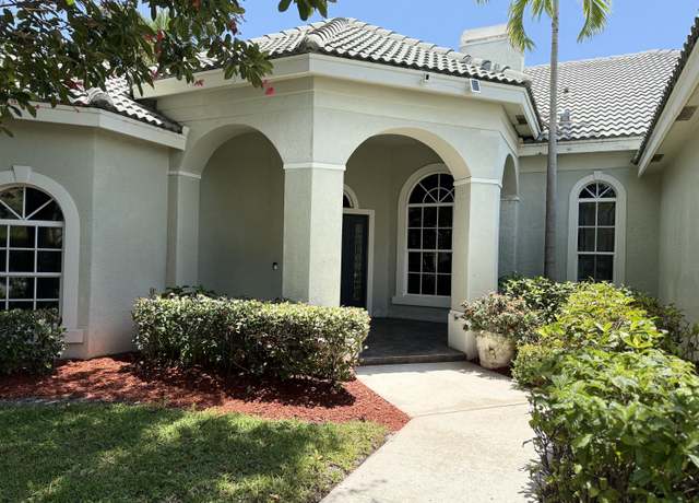 Property at 4841 Glenn Pine Ln, Boynton Beach, FL 33436, 4 beds, 3 baths