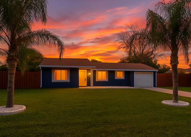 Property at 2055 SE West Dunbrooke Cir, Port Saint Lucie, FL 34952, 2 beds, 2 baths