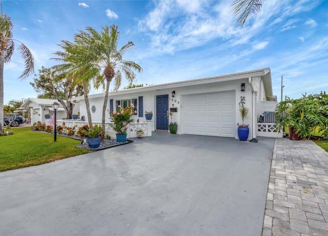 Property at 1504 SW 22nd Ave, Boynton Beach, FL 33426, 2 beds, 2 baths