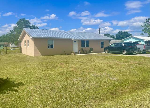 Property at 7677 NW 90th Ct, Okeechobee, FL 34972, 3 beds, 1 bath