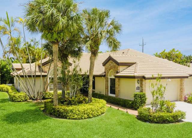 Property at 7219 Le Chalet Blvd, Boynton Beach, FL 33472, 3 beds, 2 baths