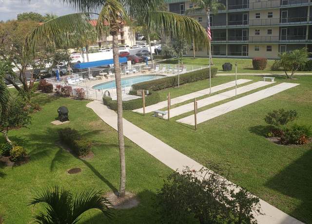 Property at 806 SE 7th St #302, Deerfield Beach, FL 33441, 2 beds, 2 baths