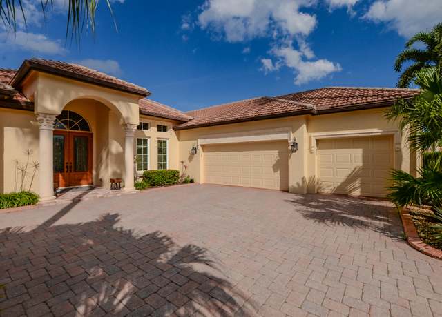 Property at 894 SW Grand Reserves Blvd, Port Saint Lucie, FL 34986, 4 beds, 3 baths