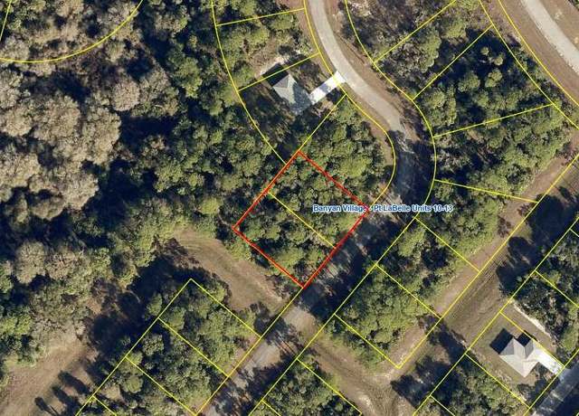 Property at 526 Sussex Ln, Labelle, FL 33935